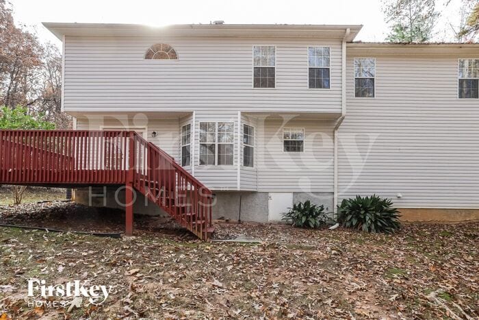 Building Photo - 205 Crown Oaks Ct