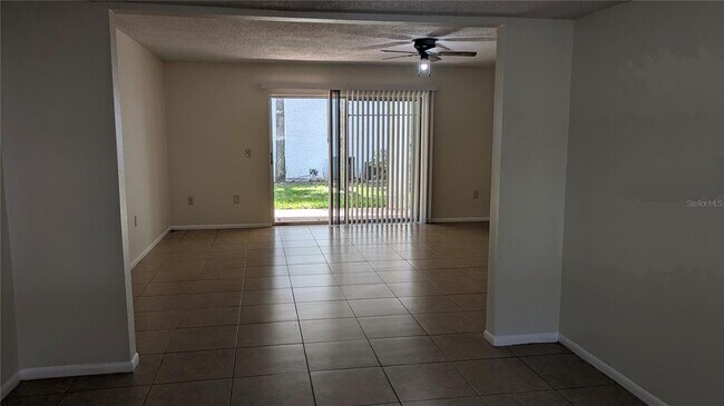 Building Photo - 4401 S Semoran Blvd