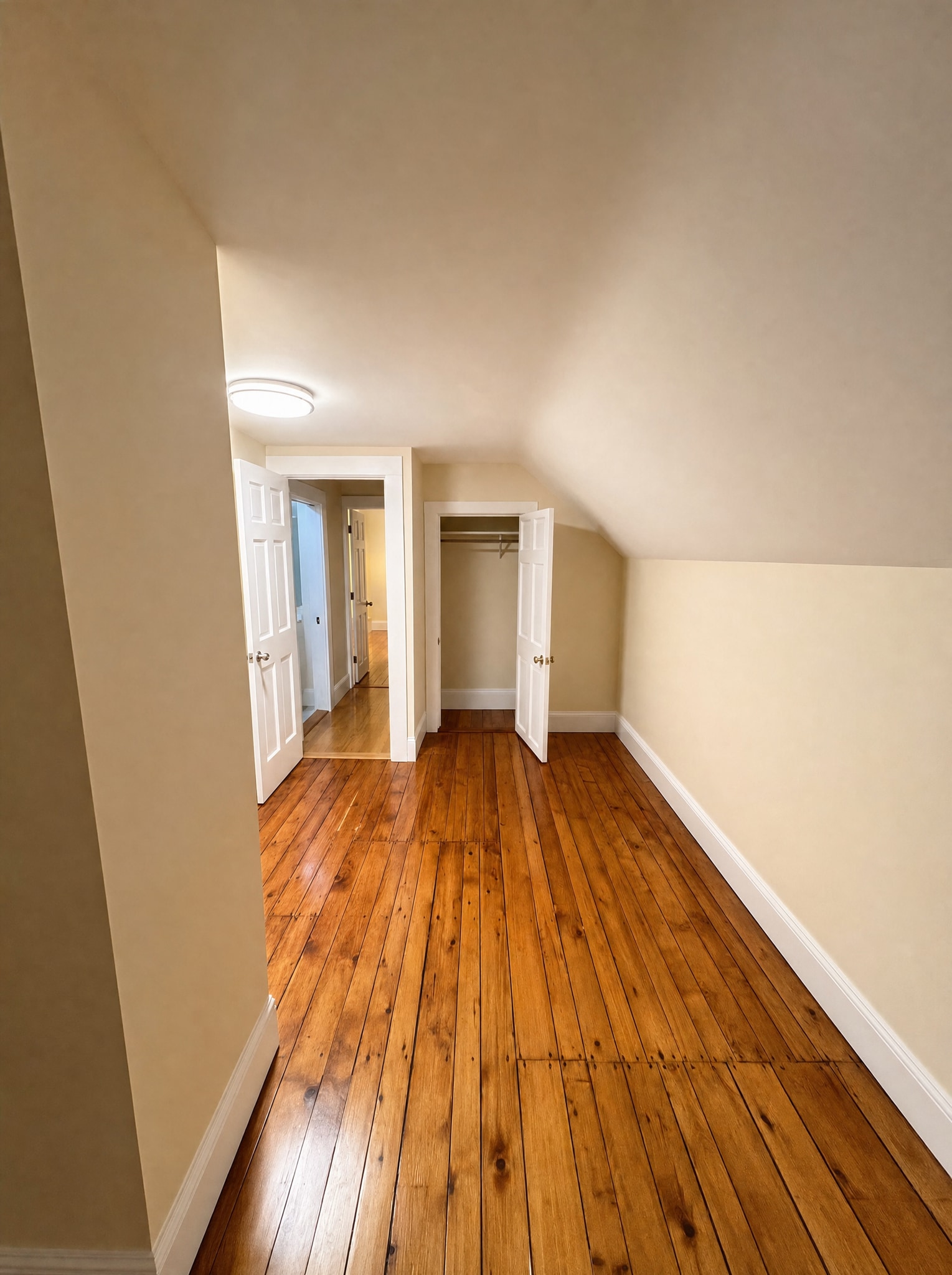 Bedroom 4 - 12 Jay St