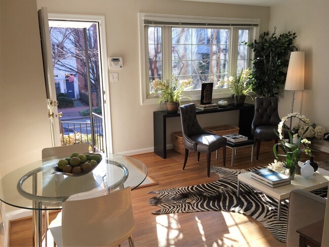 Building Photo - 1316 Constitution Ave NE