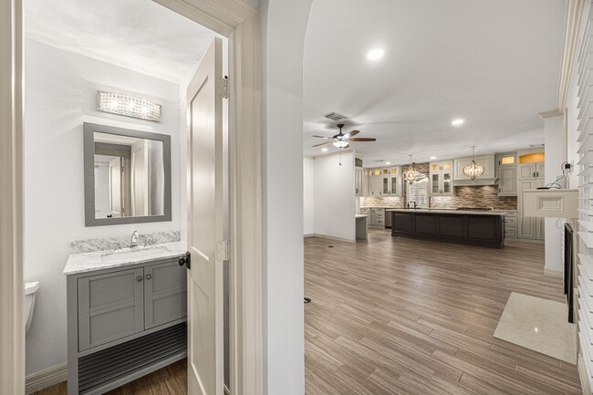 Building Photo - 12502 Pebble Way Ct