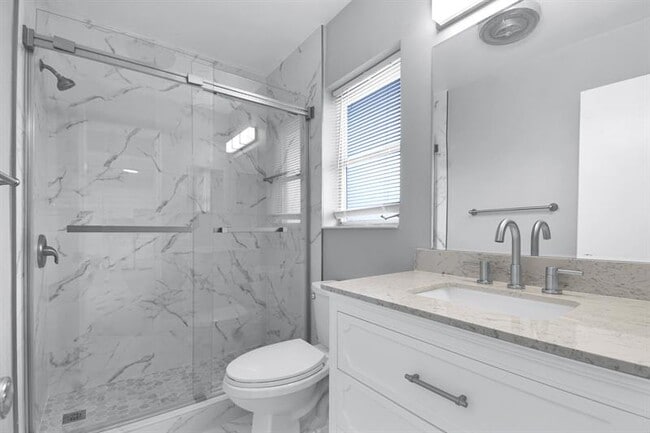 Building Photo - 4751 NE 21st Terrace