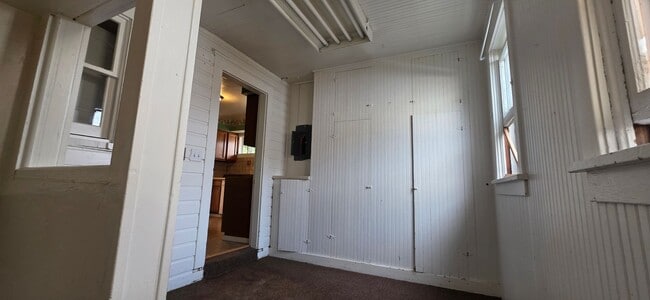 Building Photo - 2713 Maxwell Ave