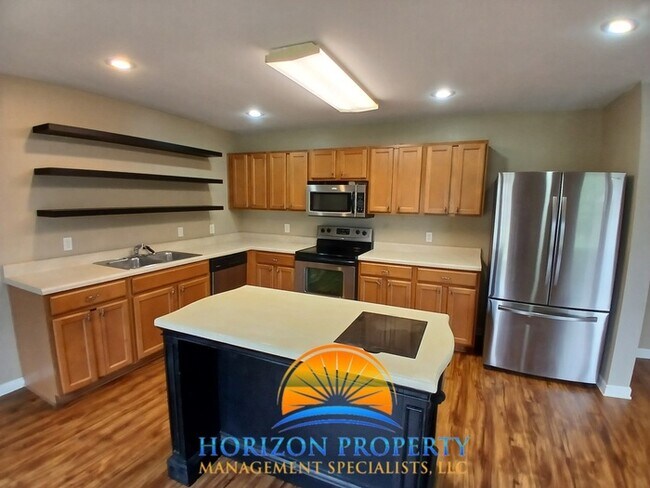 Building Photo - 15355 Tyler Mill Dr