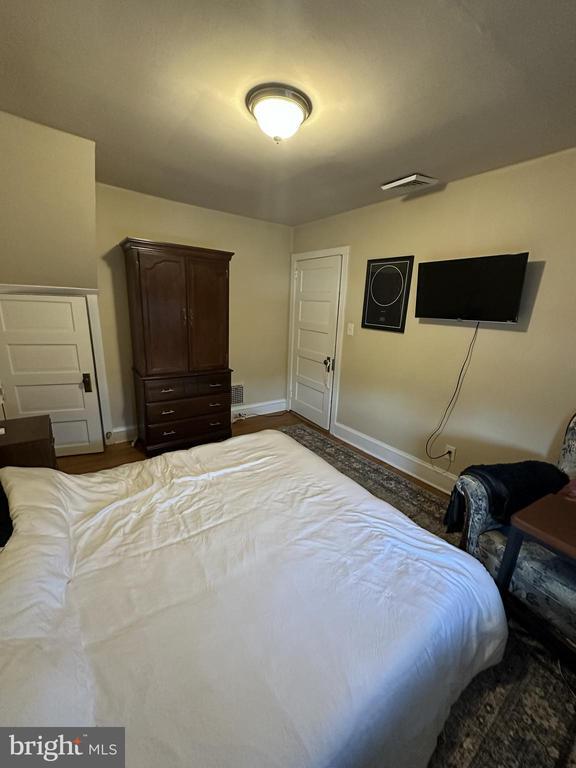 Building Photo - 210 S Union St