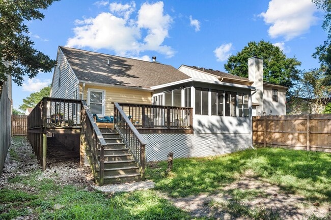 Building Photo - 4 Bedroom Home in Virginia Beach