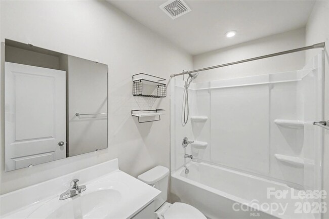 Building Photo - 6042 Cutwater Cir