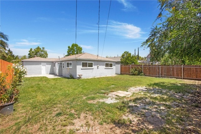 Building Photo - 634 Willow Dr