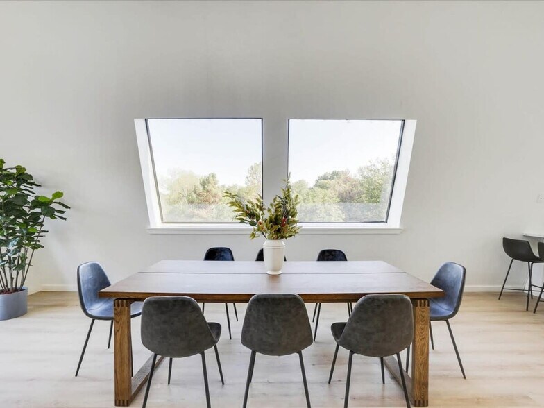 Building Photo - 211 Goodson Way