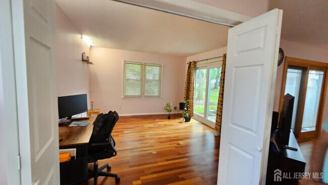 Building Photo - 9 Sandpiper Dr