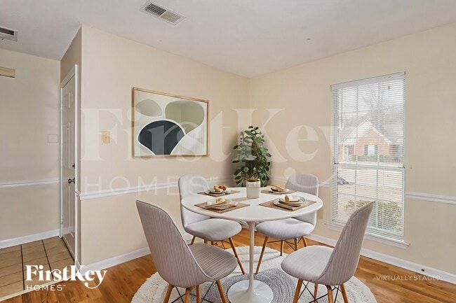 Building Photo - 3926 Oak Branch Cir W