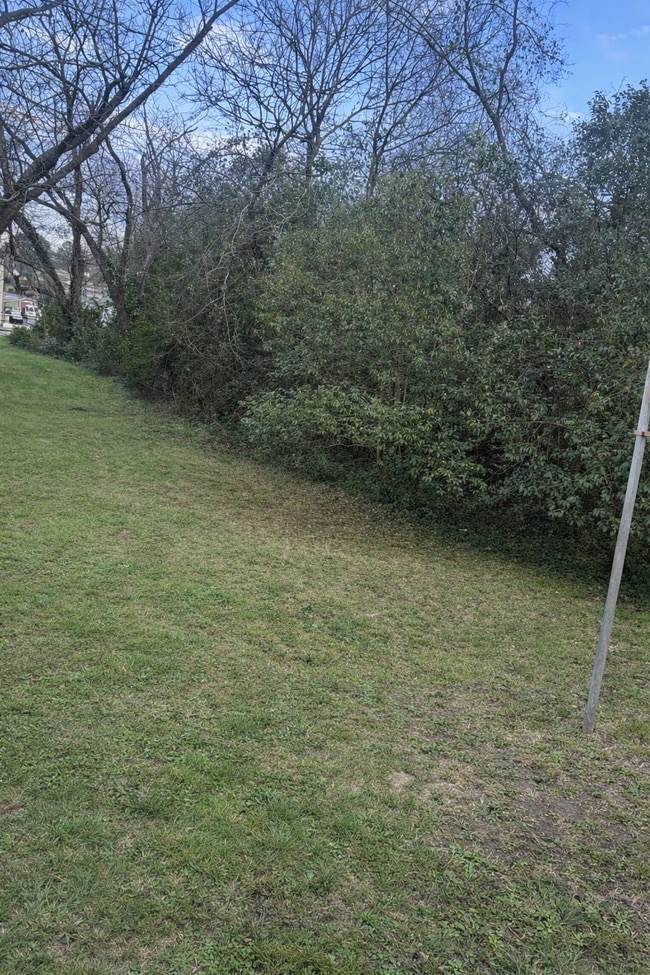 Building Photo - 661 Coleman Ln