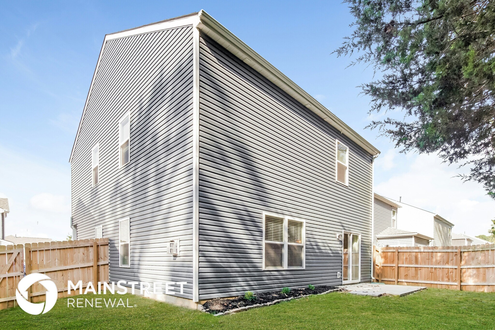 Building Photo - 4 Sycamore Ct