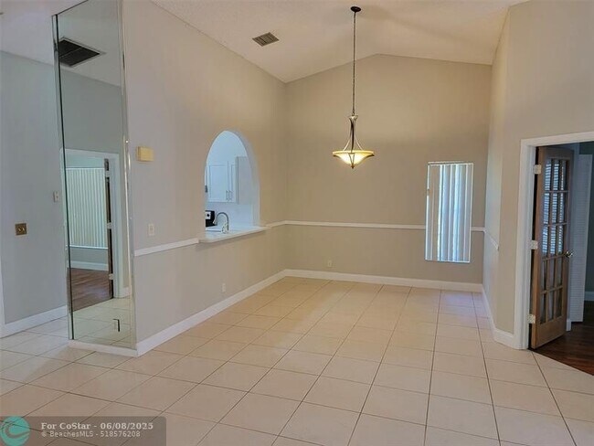 Building Photo - 10445 NW 8th Ct