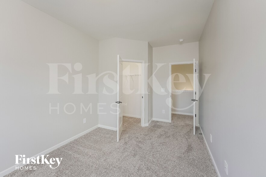 Building Photo - 3226 Briar Chapel Dr