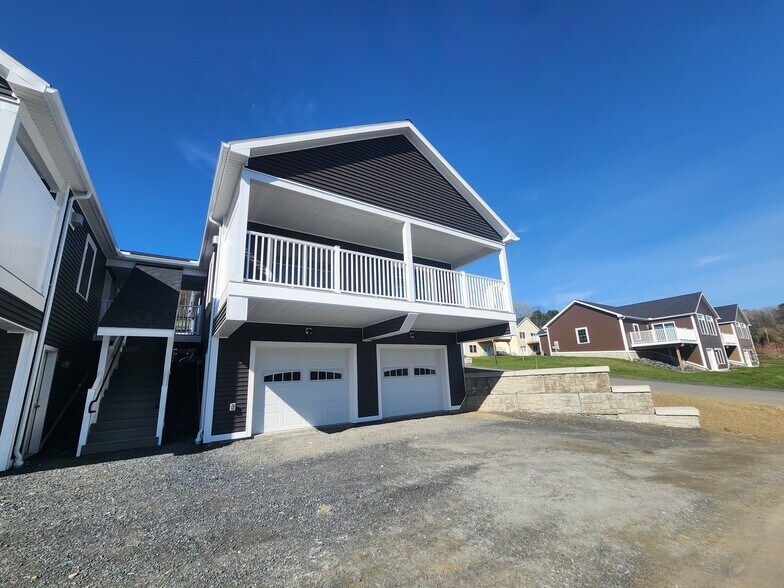 Building Photo - 69 Ivan Dr