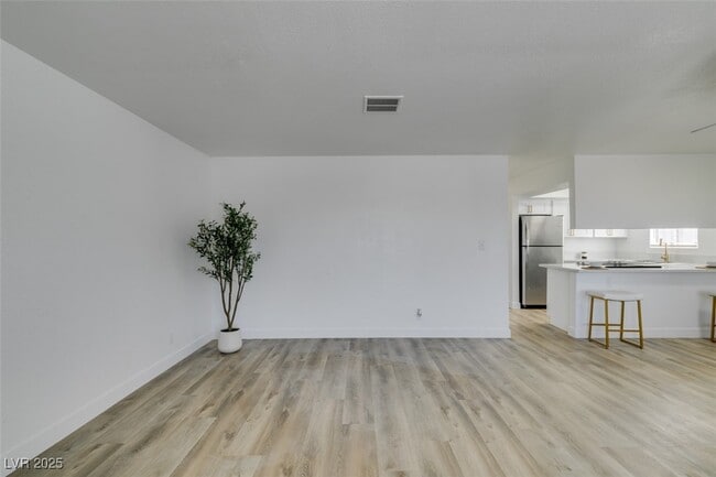 Building Photo - 6932 Kilgore Dr