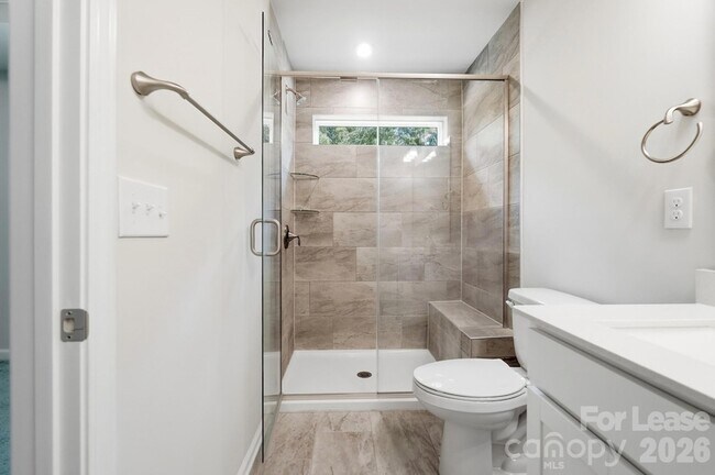 Building Photo - 14862 Tamarack Drive
