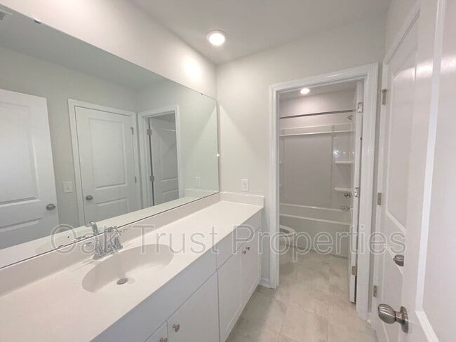 Building Photo - 183 Granton Edge Ln