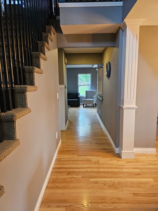 Building Photo - $500 Move in incentive! Gorgeous 4 bedroom Boulder home!  Available Now!