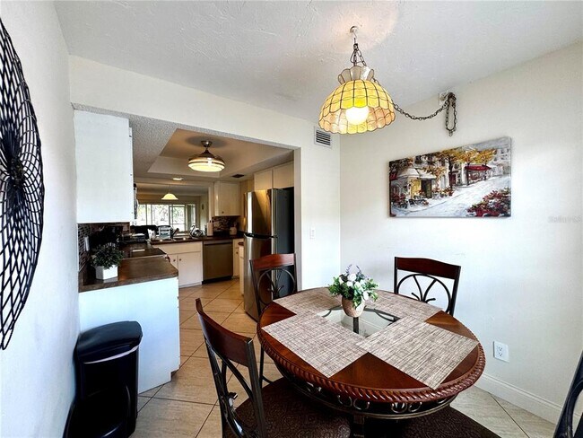 Building Photo - 4377 Longmeadow