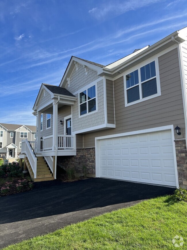 Building Photo - 3837 Currant Ln