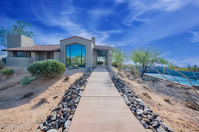 Building Photo - 10326 E Buckskin Trail