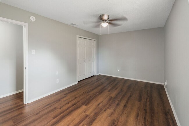 Building Photo - Trailwood