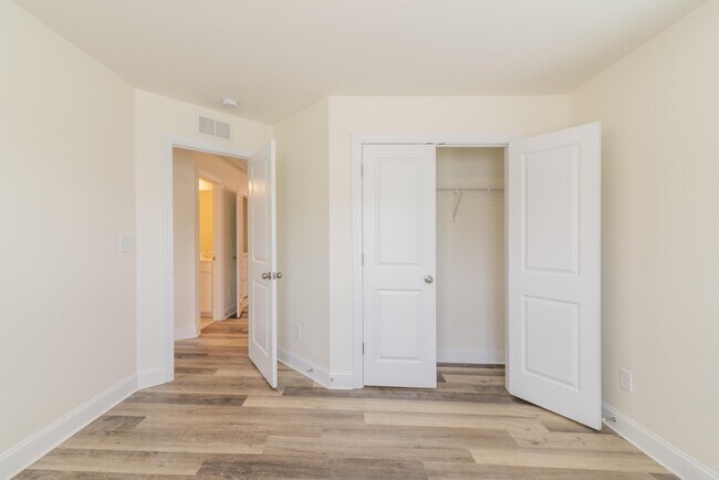 Building Photo - 2148 Bexar Trl