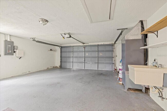 Building Photo - 7751 Cherrytree Ln