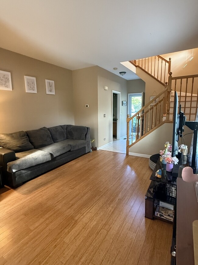 Building Photo - 2717 Glenwood Ct