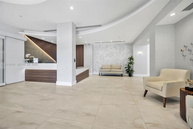 Building Photo - 3001 S Ocean Dr