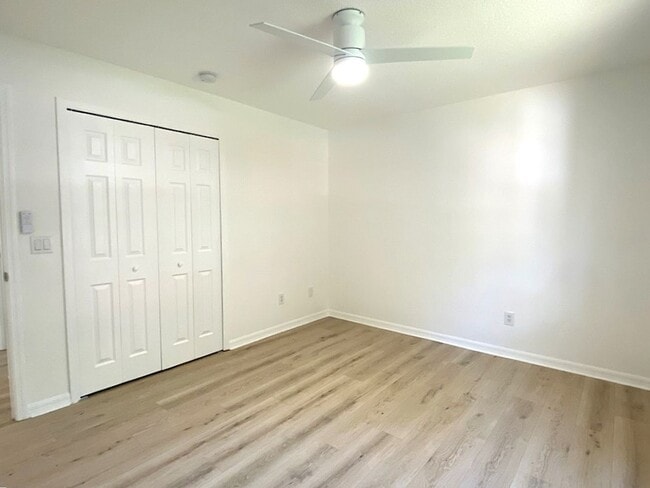 Building Photo - Beautiful New Smyrna Beach Home!