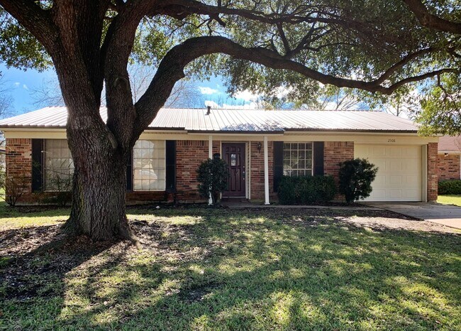 Primary Photo - 3 Bedroom 2 bathroom Bossier City