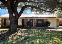 Building Photo - 3 Bedroom 2 bathroom Bossier City