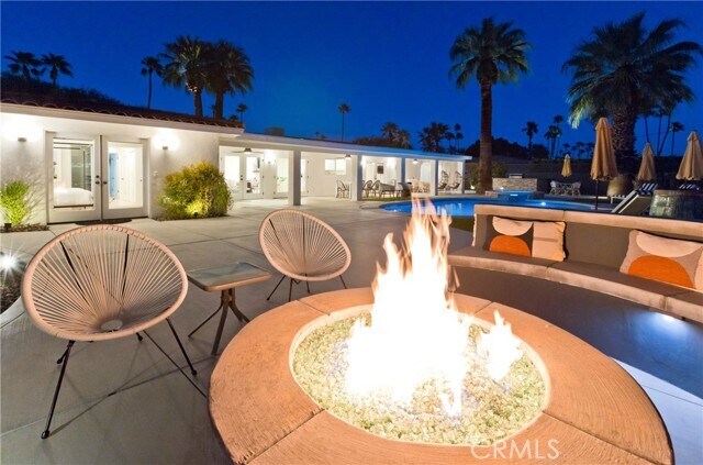 Building Photo - 1057 E Marshall Way