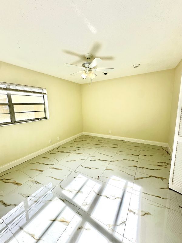 Building Photo - 4141 NW 90th Ave
