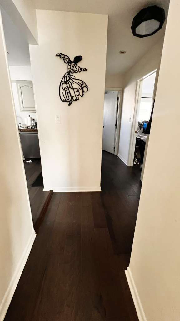 Building Photo - 1065 Hiawatha Dr