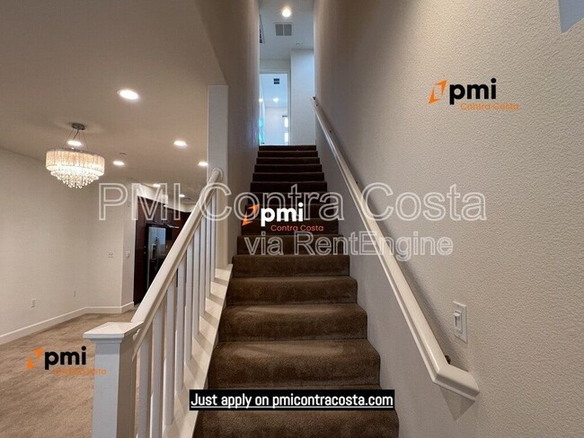 Building Photo - 5217 S Esprit Loop