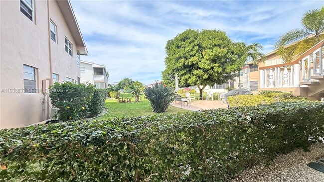 Building Photo - 62 Andover C