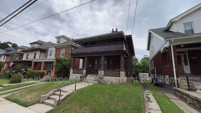 Building Photo - 3518-3520 Campus Street