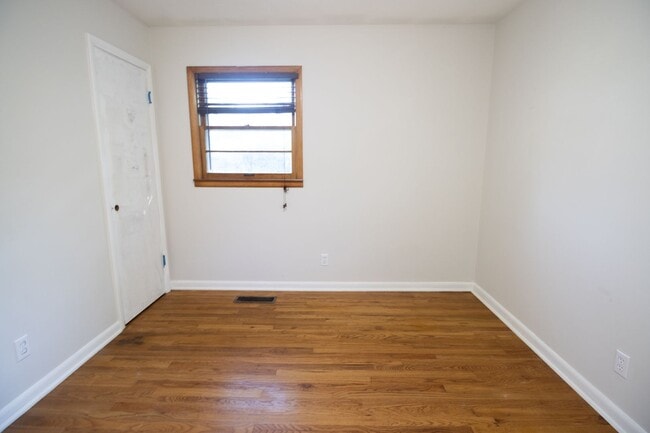 Building Photo - 2501 Brookside Ct