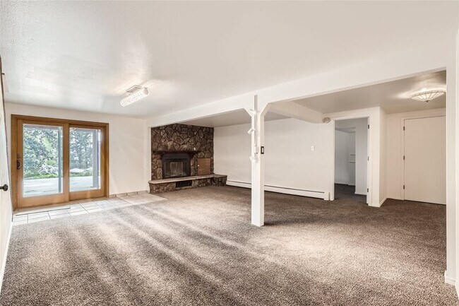 Building Photo - 3959 Ponderosa Ln