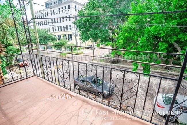 Building Photo - 537 2nd St N