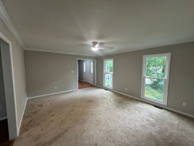 Building Photo - 206 Penchant Ct