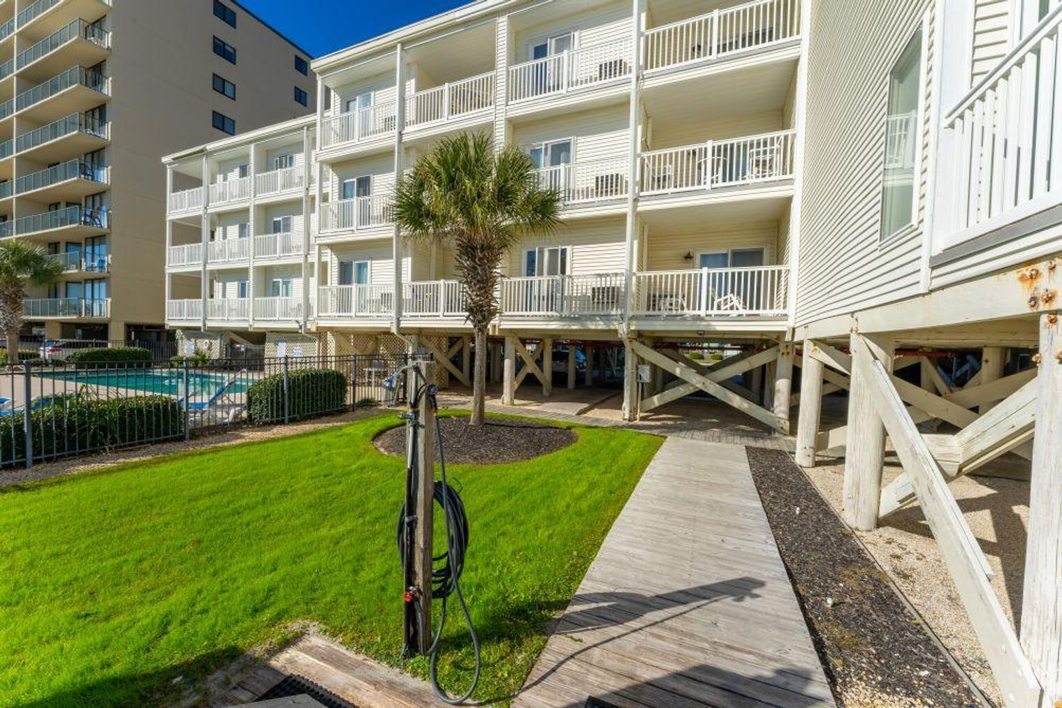 Building Photo - 3901 S Ocean Blvd