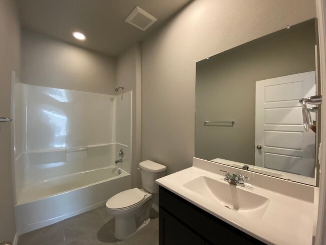 Building Photo - 4806 Mount Salas St NE