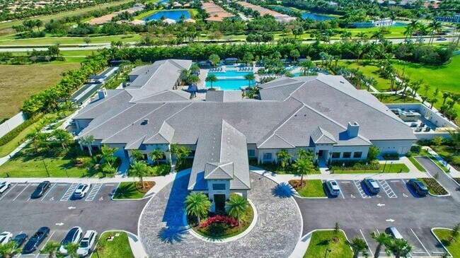 Building Photo - 12832 Veneto Springs Dr