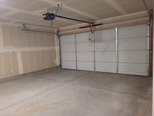 Building Photo - Brand-New 3-Bedroom Home in Twin Palm Estates