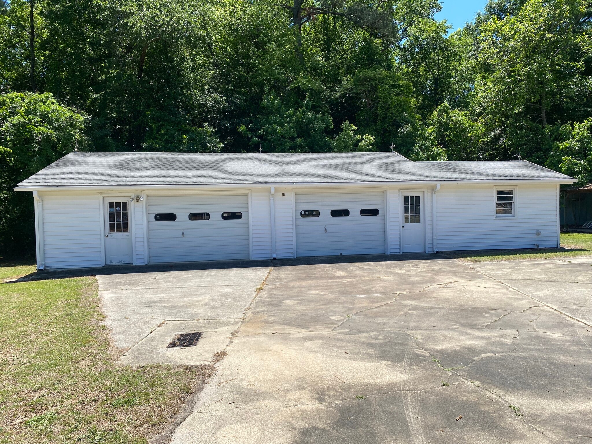Building Photo - 5829 Shiloh Church Rd